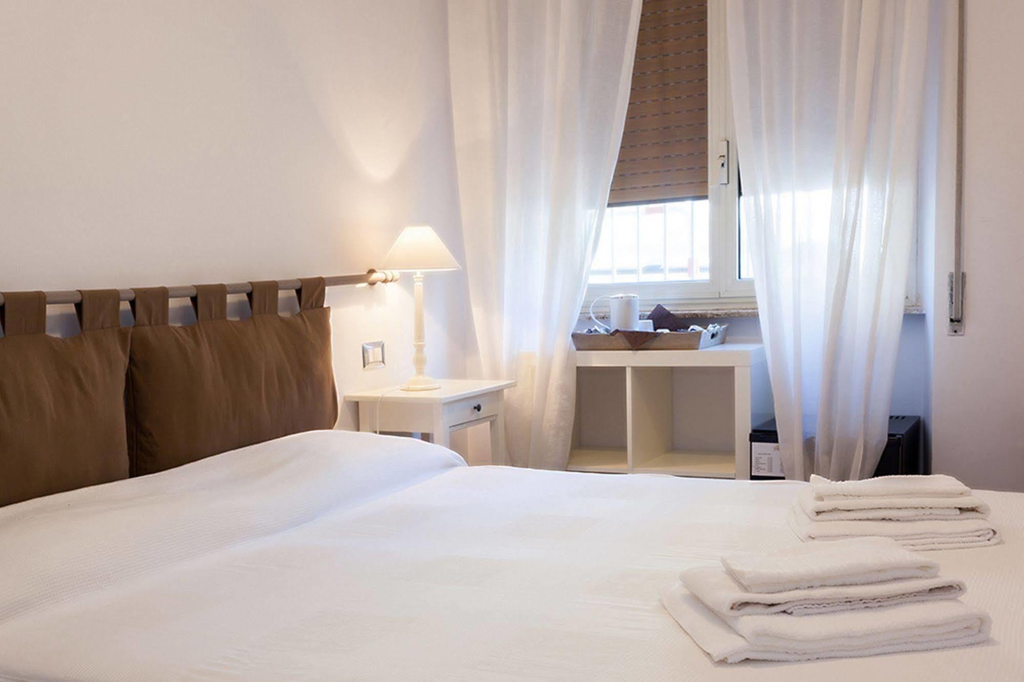 B&B Ai 2 Papi Rome Buitenkant foto