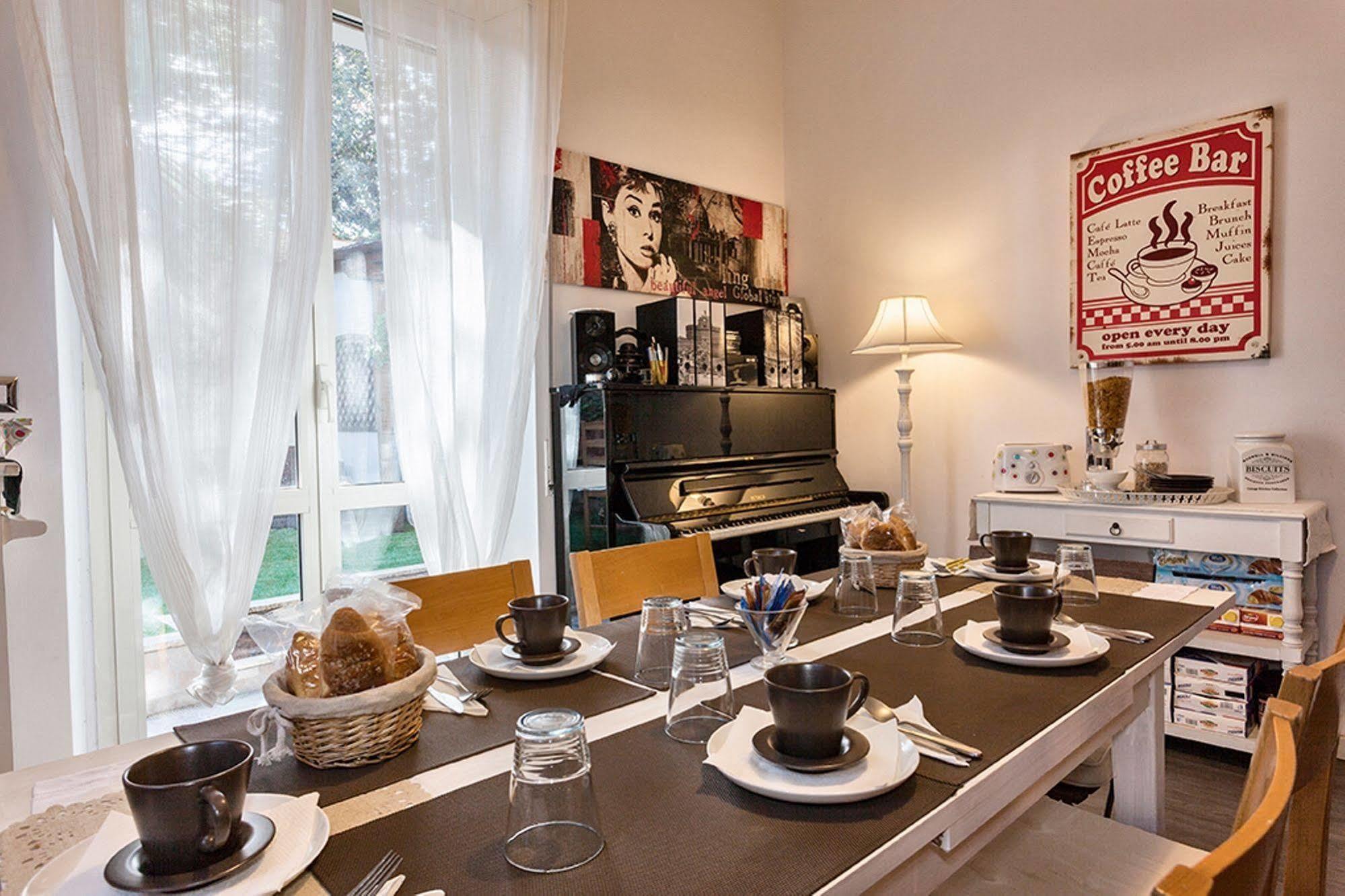 B&B Ai 2 Papi Rome Buitenkant foto